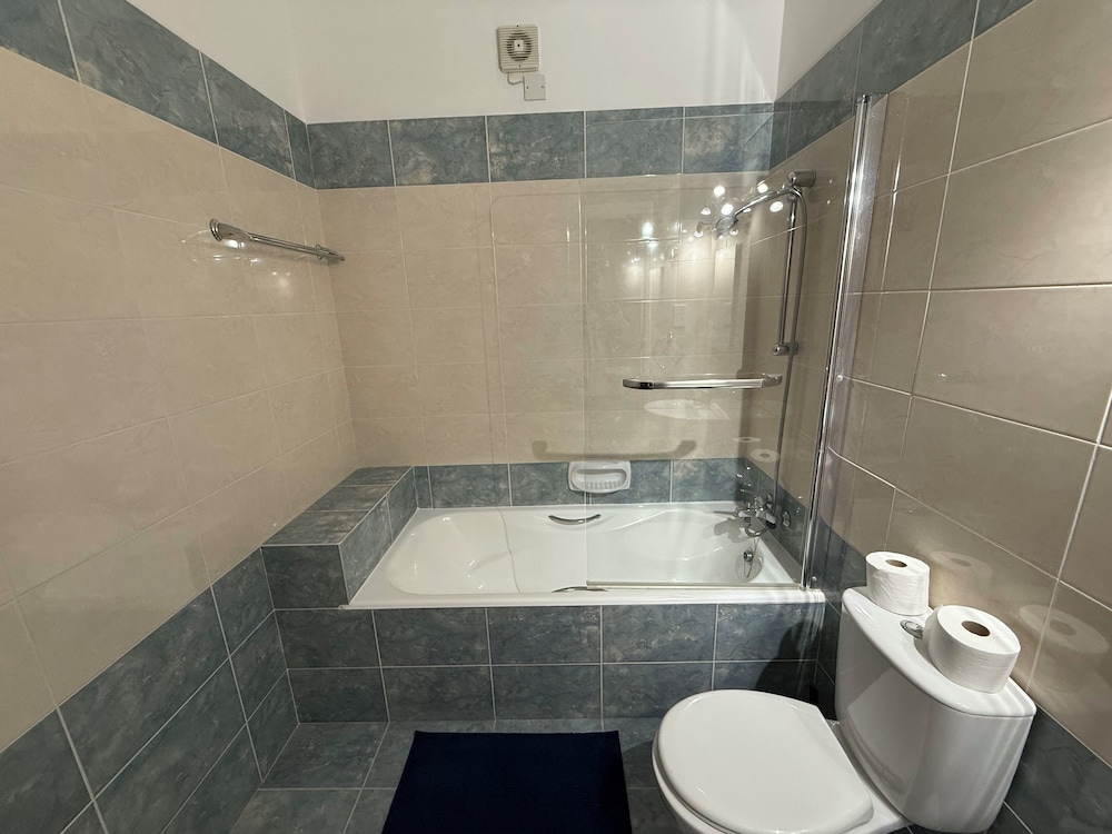 Deluxe Apartment photo 3