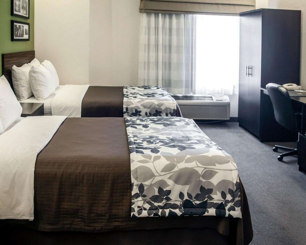 Standard Double Room, 2 Double Beds, Non Smoking - Photo 3