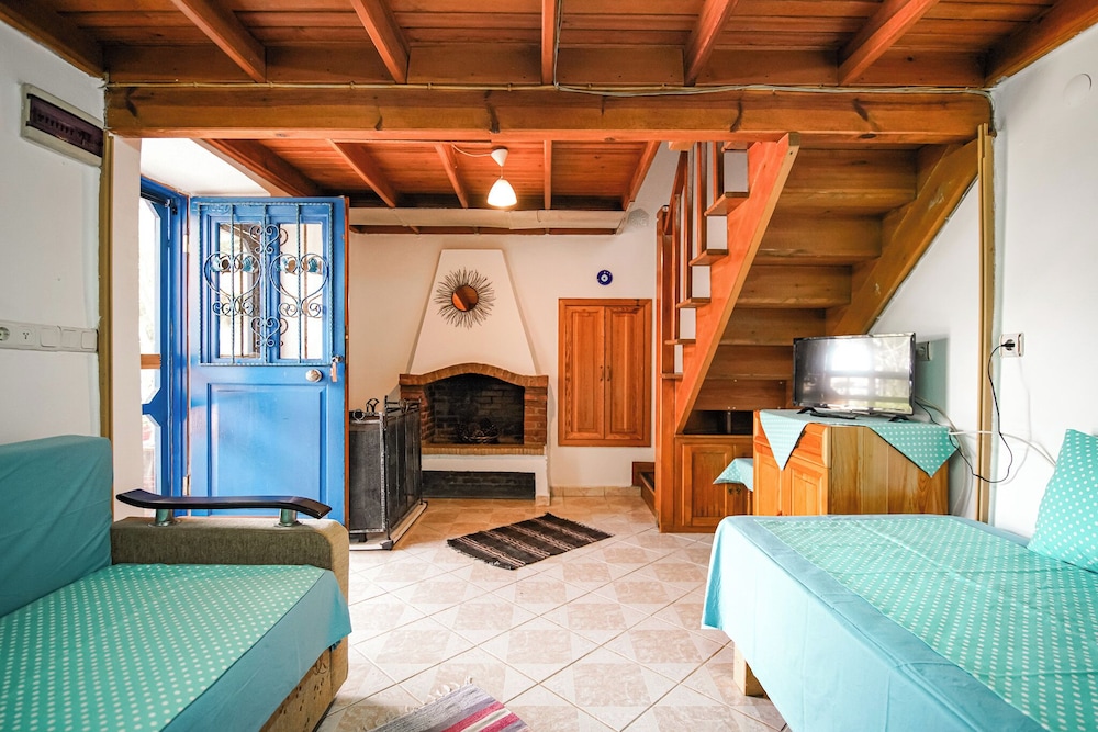 Standard Duplex, Courtyard View photo 2