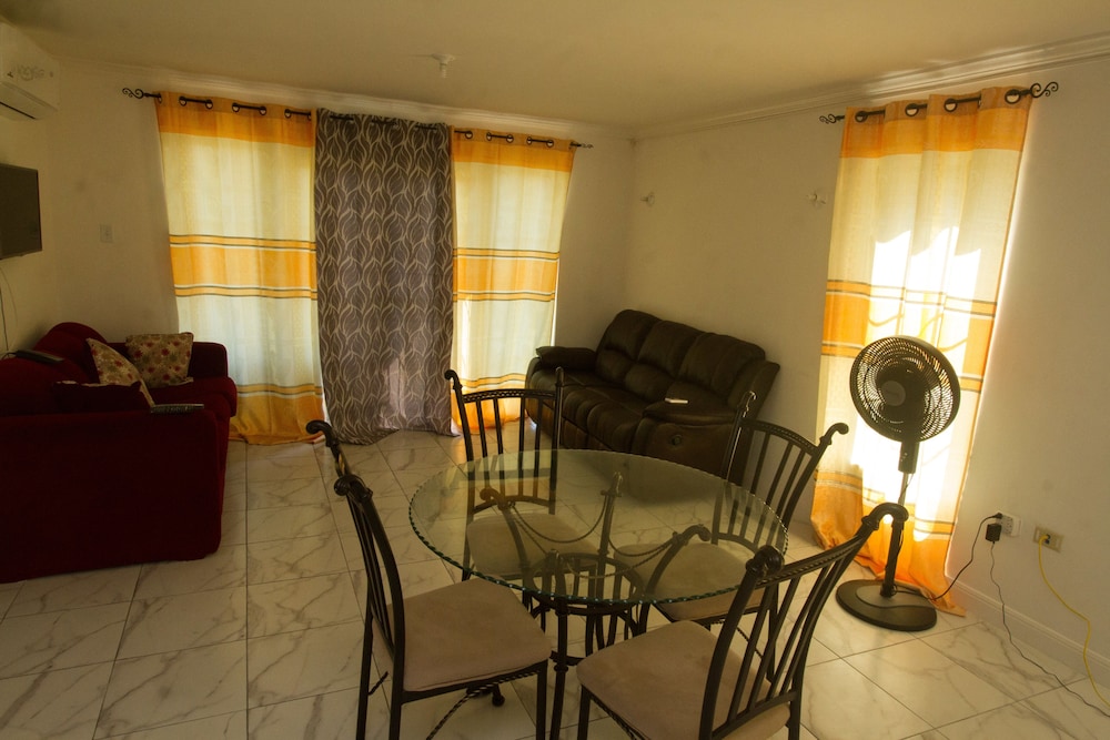 Comfort Townhome, 1 Bedroom, Kitchen, Beachside