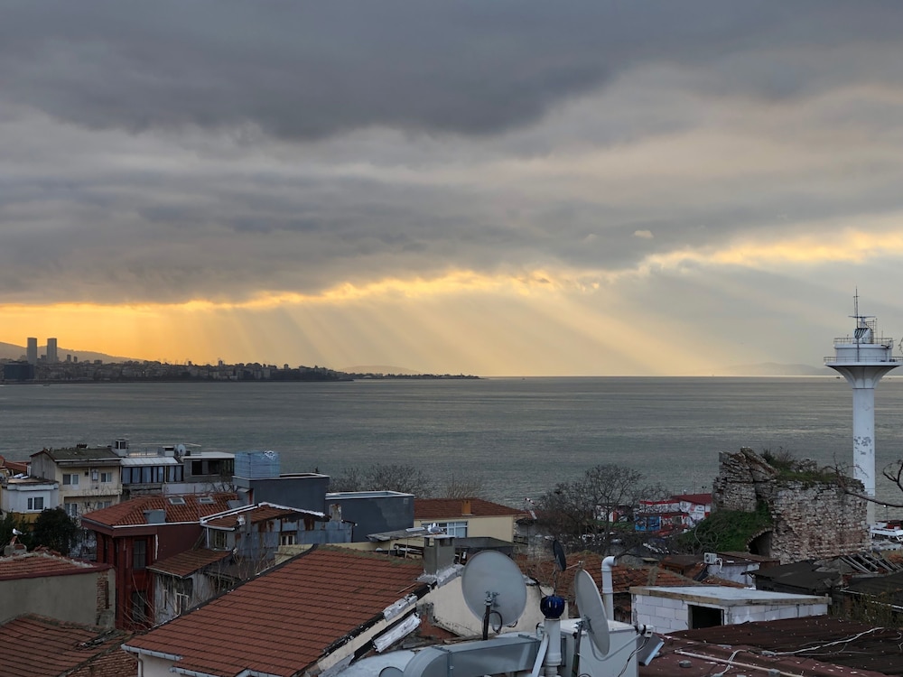 VIP TERRACE WITH BOSPHORUS VIEW TWIN photo 1