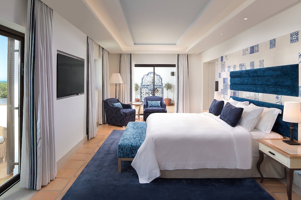 Suite, 1 Bedroom, Balcony - Photo 1