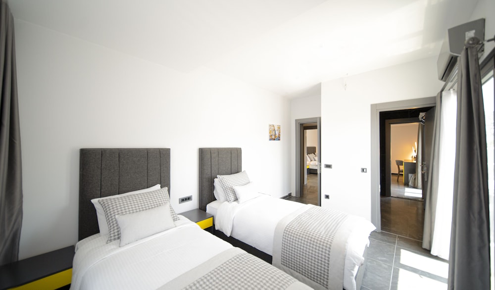 Grand Suite, 2 Bedrooms photo 3