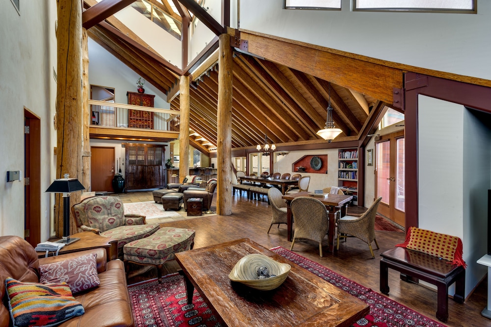 Condo, 4 Bedrooms