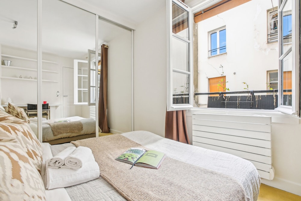 Apartment, 1 Double Bed with Sofa bed, Non Smoking, City View photo 2