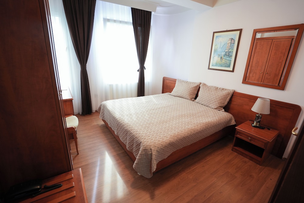 Basic Double Room photo 1