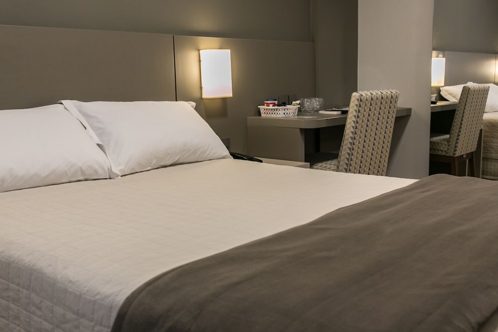 Deluxe Double Room Single Use