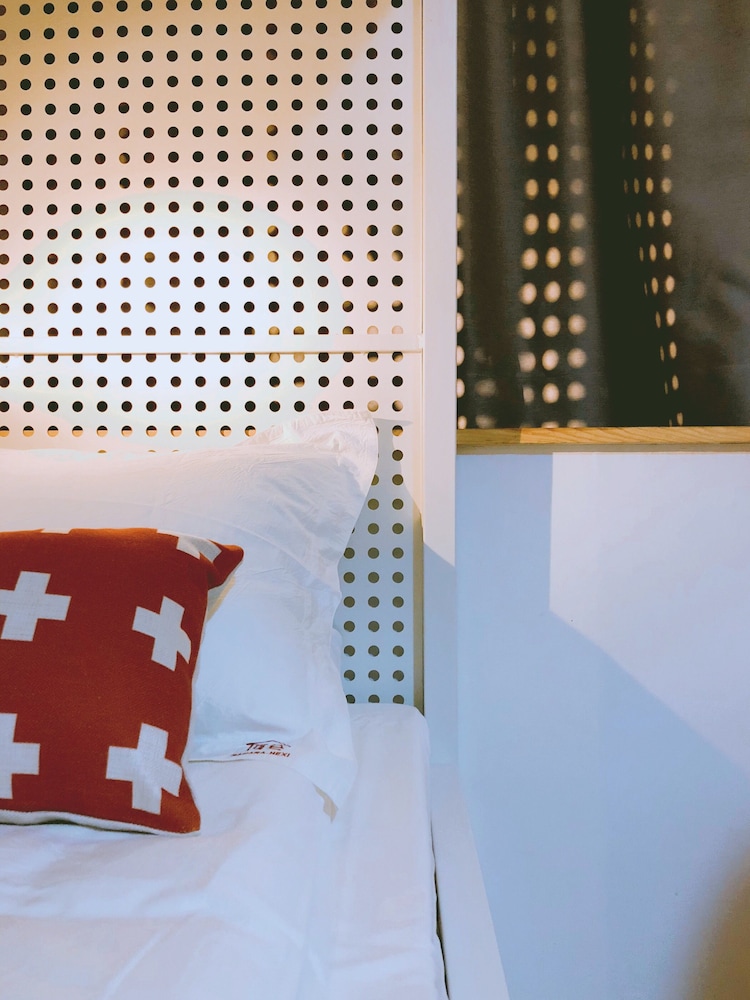 1 Bed in 4-Bed Premium Shared Dormitory,Women Only photo 2