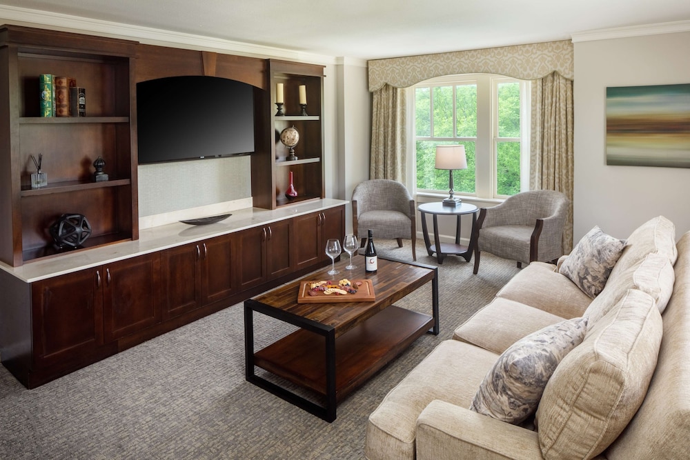Presidential Suite, 1 King Bed with Sofa bed (Royal)