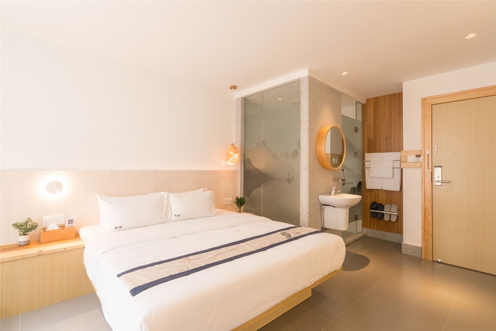 Superior King Or Twin Room photo 1