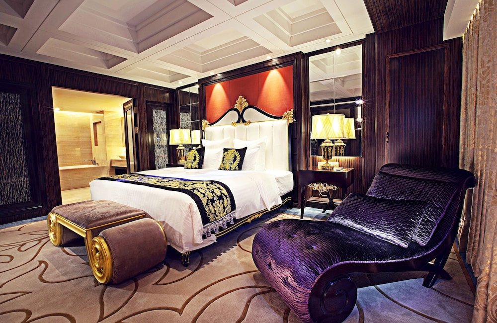 Presidential Suite photo 3