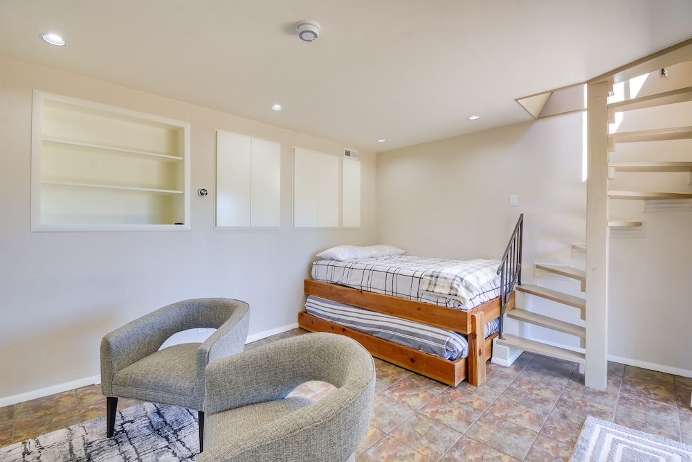 House (2 Bedrooms) photo 1