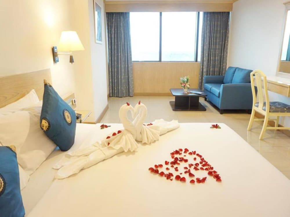 Deluxe Room - Photo 1