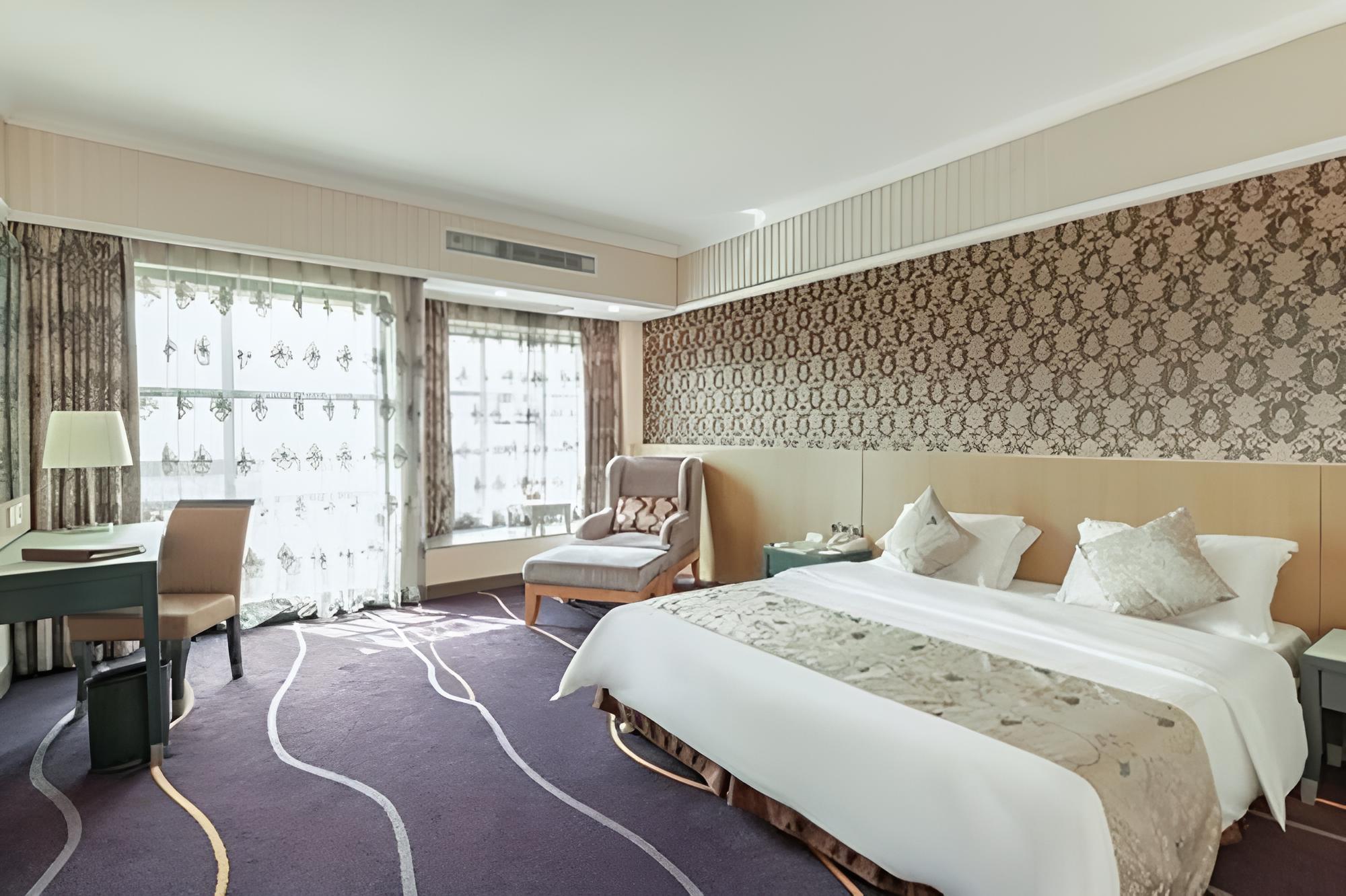 Deluxe Double Room photo 3