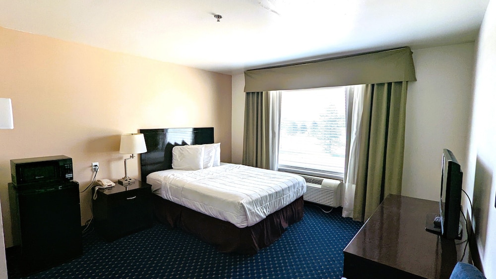 Standard Room, 1 Queen Bed, Non Smoking photo 2