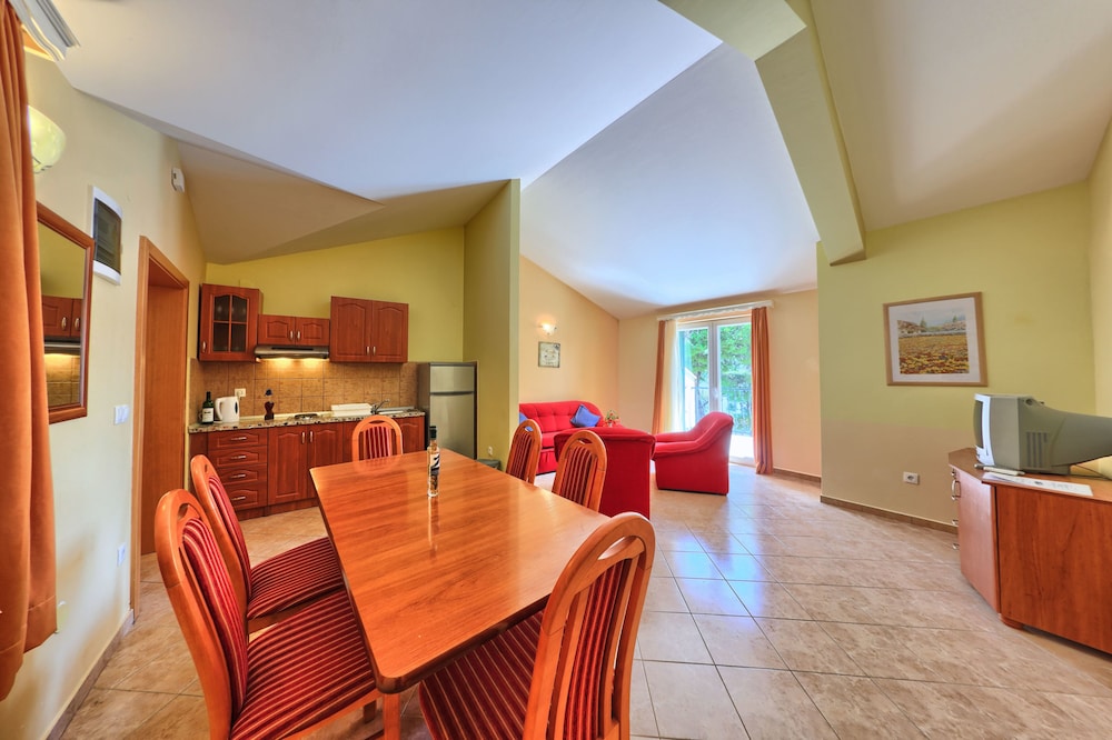 Apartment, 1 Bedroom, Balcony, Sea View photo 3