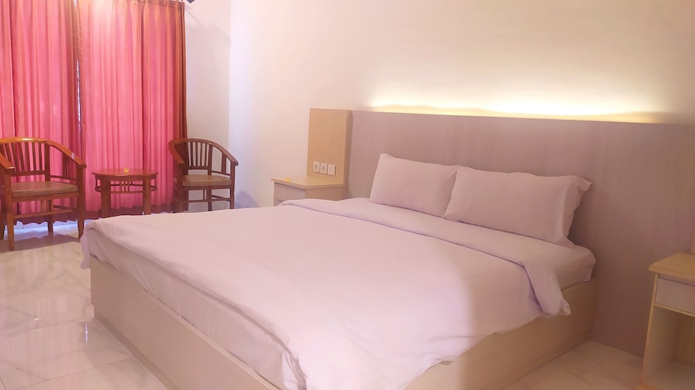 Deluxe Double or Twin Room - Photo 10