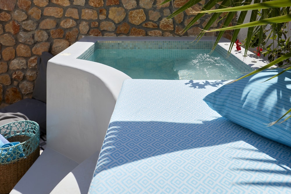 Executive Suite, Hot Tub (Outdoor) - Photo 22