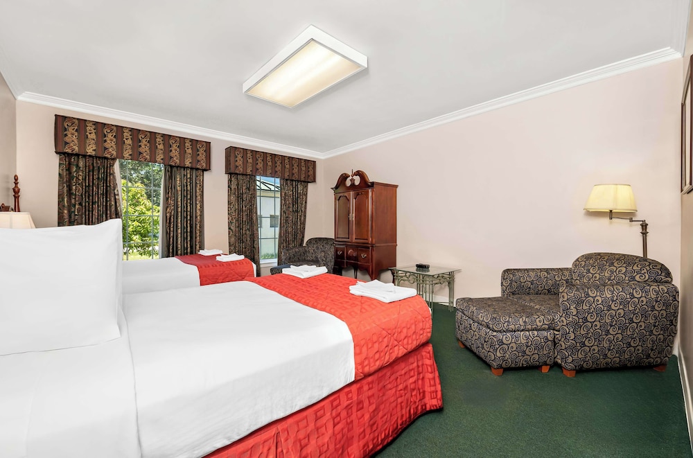 Apartment, 1 King Bed, Non Smoking - Photo 1