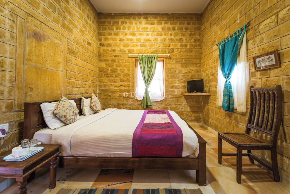 Deluxe Double Room, Balcony, City View