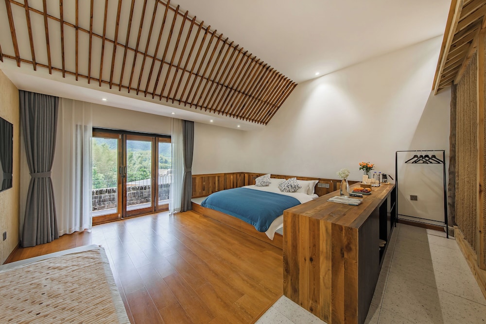 Superior Double Room, Hill View