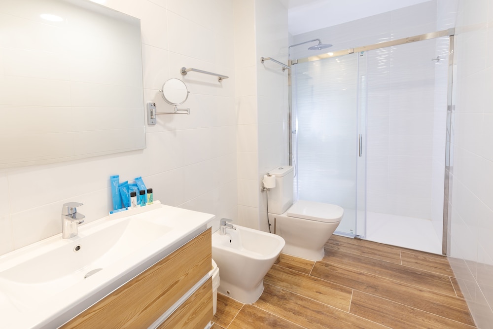 Apartment, 2 Bedrooms - Photo 7