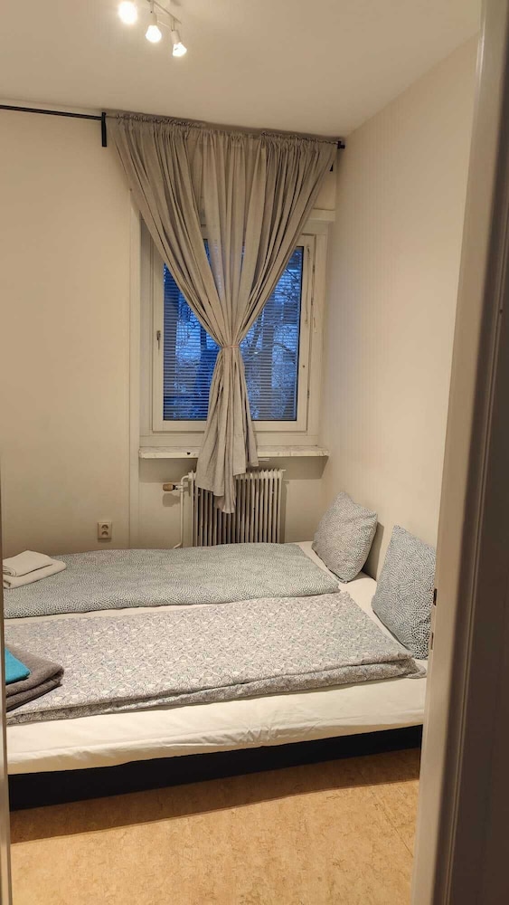 Apartment photo 2