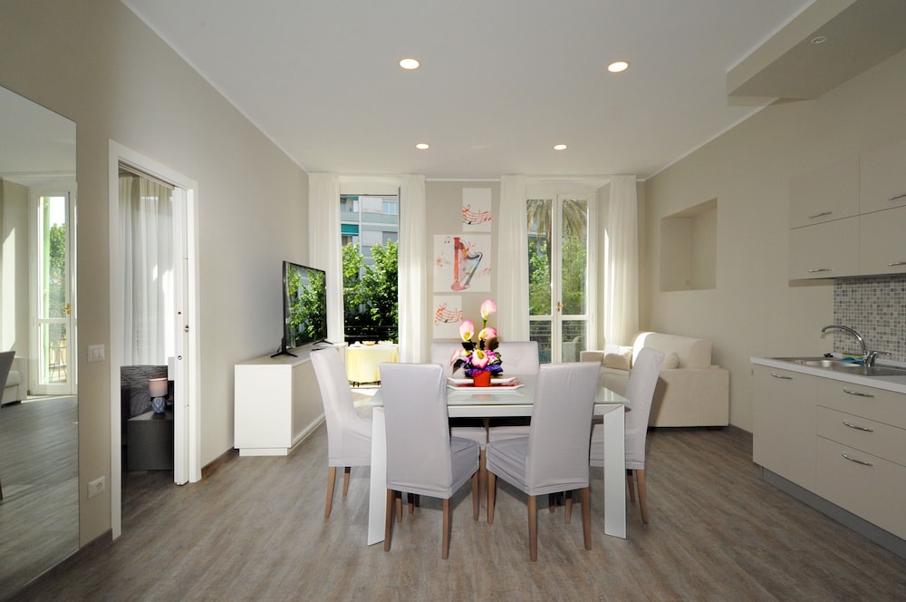 Panoramic Suite - Photo 3