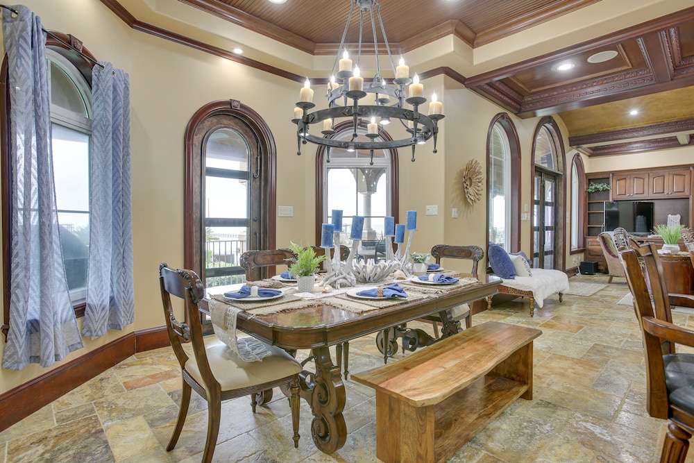 Villa (5 Bedrooms) photo 2