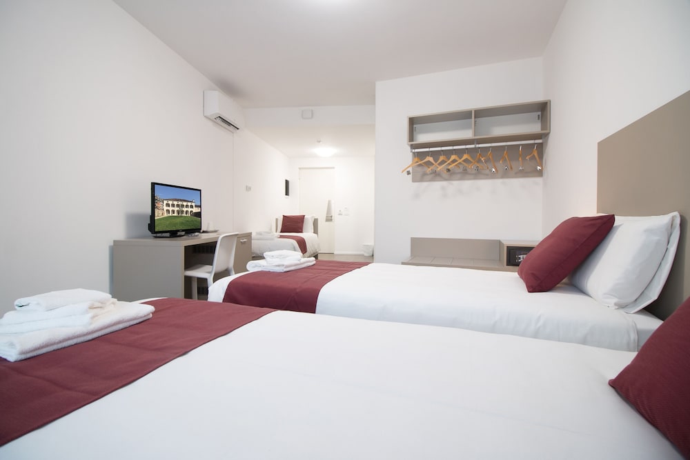 Comfort Triple Room, Balcony - Photo 1
