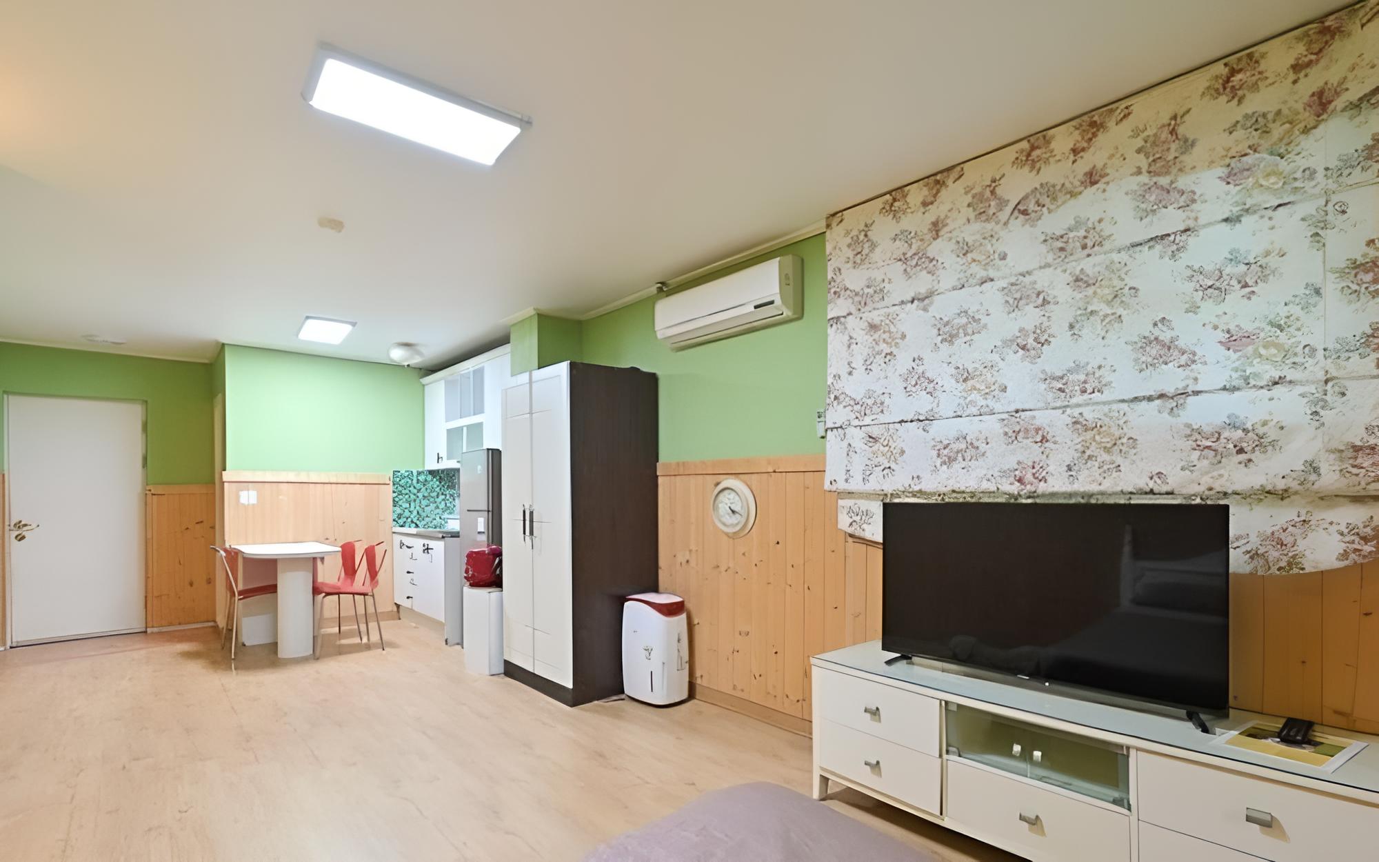 Room (Rosemary) photo 2