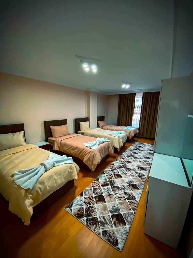 Elite Condo photo 1