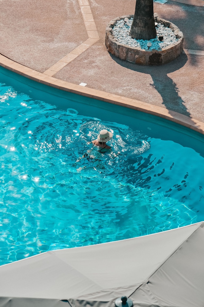 Classic Double Room, Pool View - Photo 3