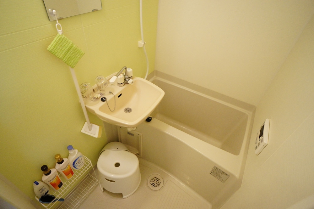 Twin Room, Non Smoking (201) - Photo 3