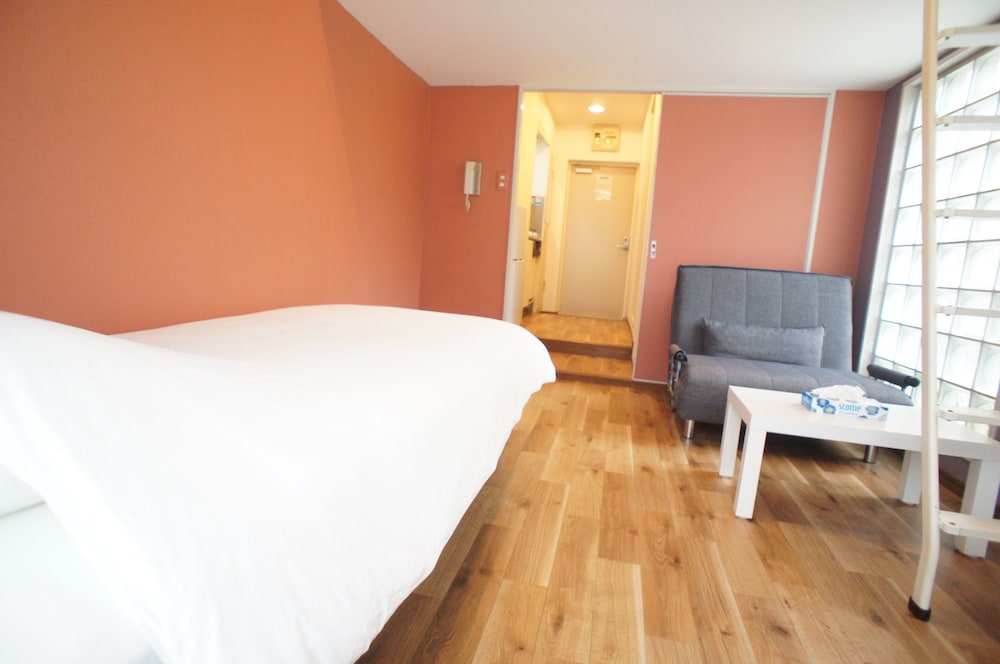 Basic Triple Room - Photo 18