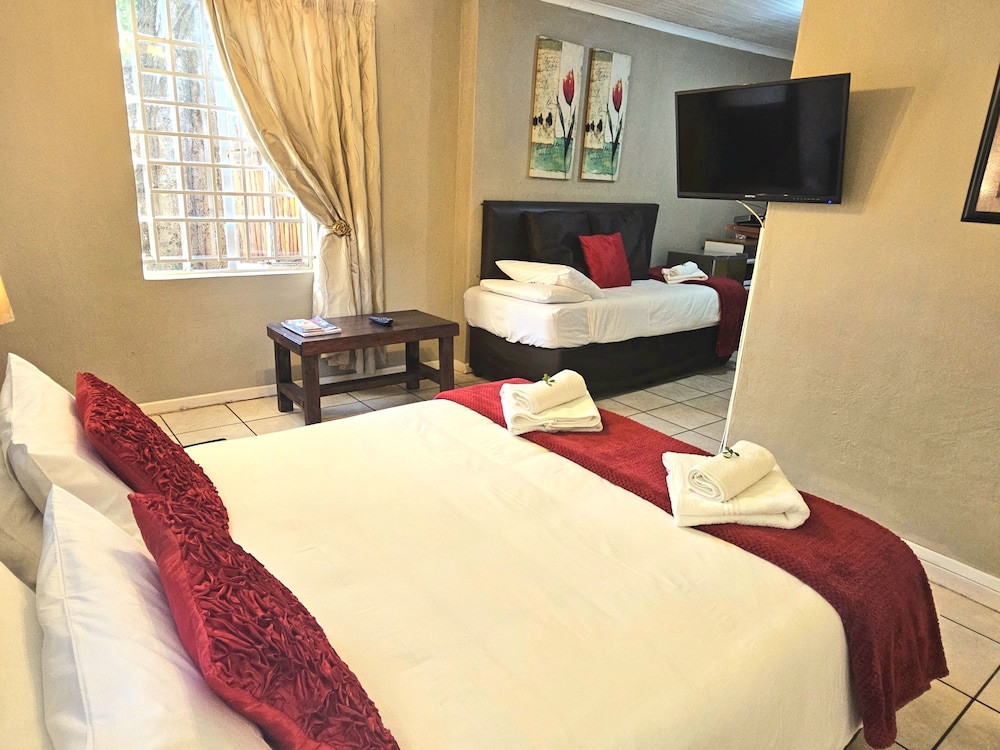 En-suite Room (4) photo 3