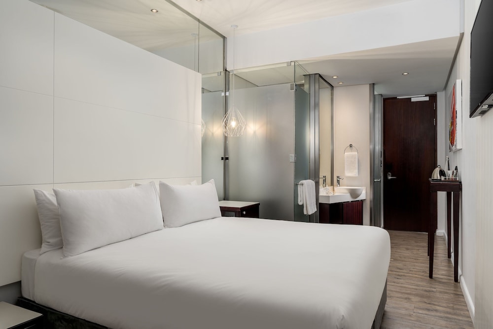 Room, 1 King Bed photo 1