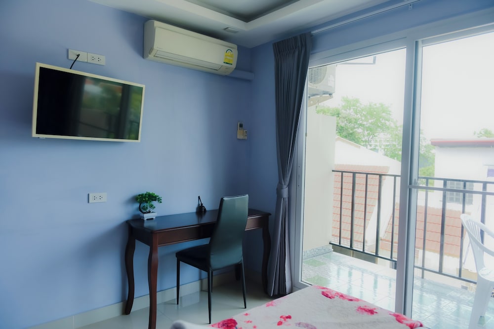 room photo
