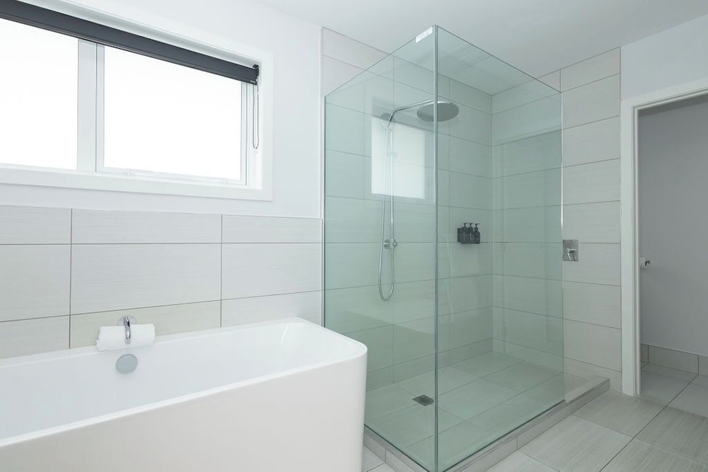 Boutique Suites - Photo 9