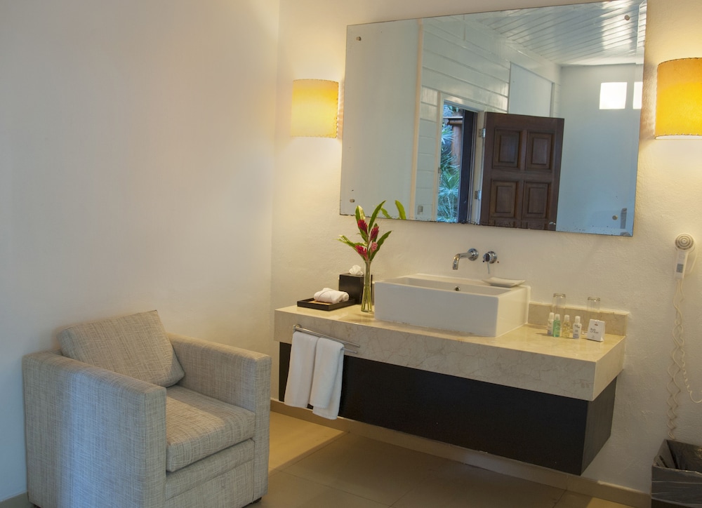 Two Double Beds with Buffet Breakfast, Spa Access and Daily Massage for Couples - Photo 10
