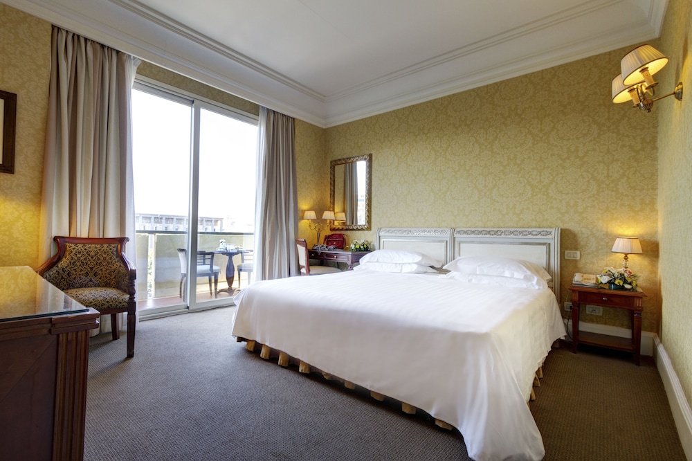 Superior Twin Room, 2 Twin Beds, Balcony, View, photo 6