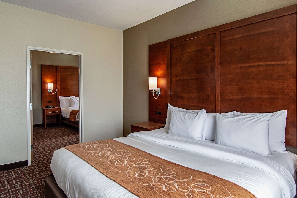 Suite, Multiple Beds, Accessible, Non Smoking photo 2