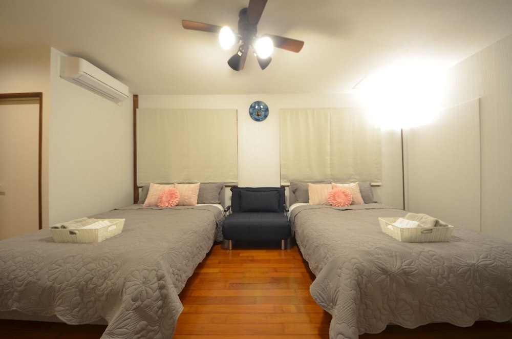 Private Vacation Home - Photo 5