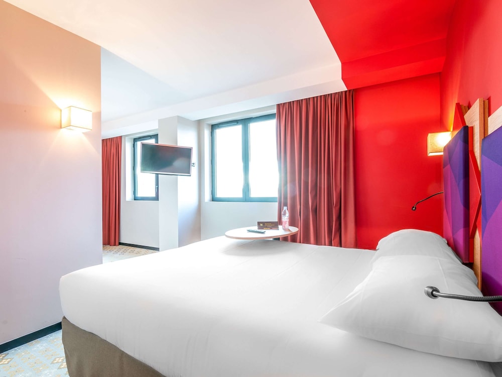 Standard Suite, Multiple Beds