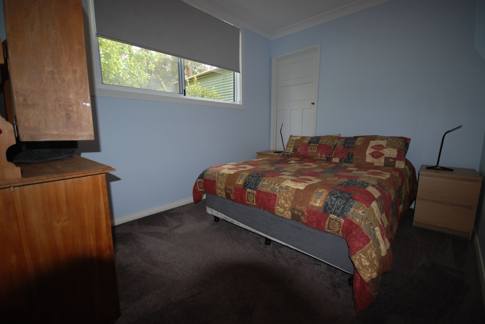 Unit Three photo 3