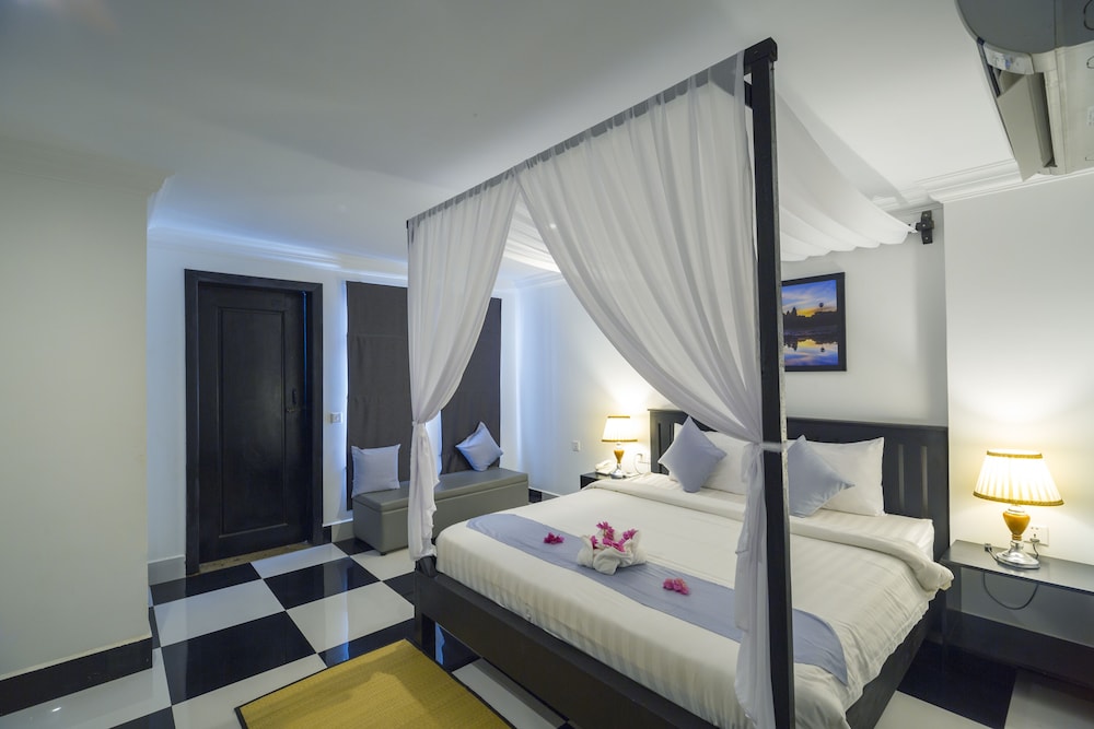 Deluxe Double Room, Pool View