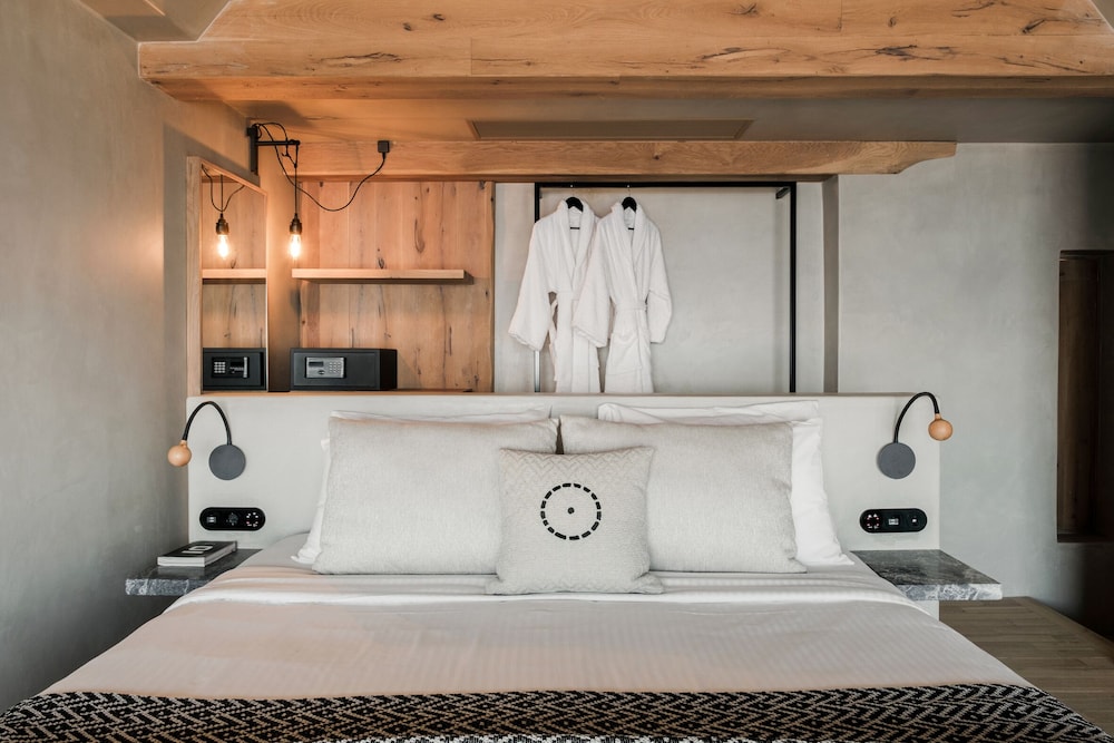 Loft (Sea View with Private Pool)