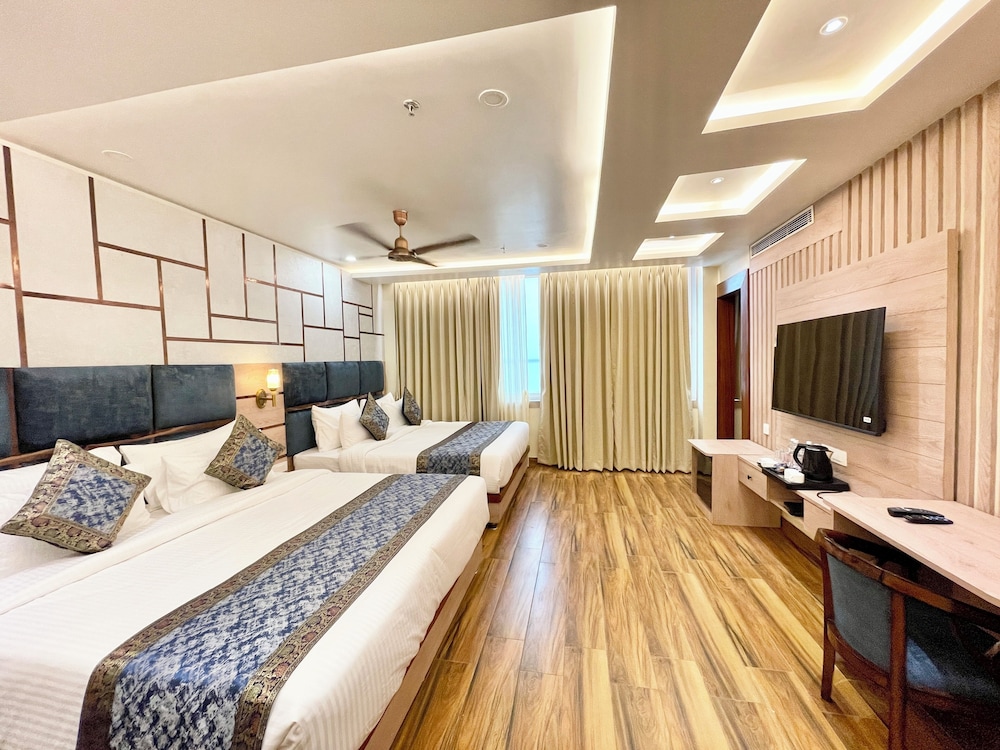 Deluxe Quadruple Room