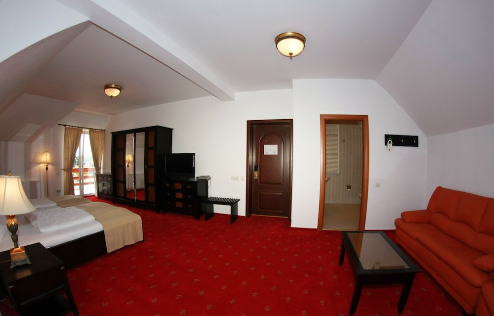Deluxe Room, 1 Bedroom photo 3