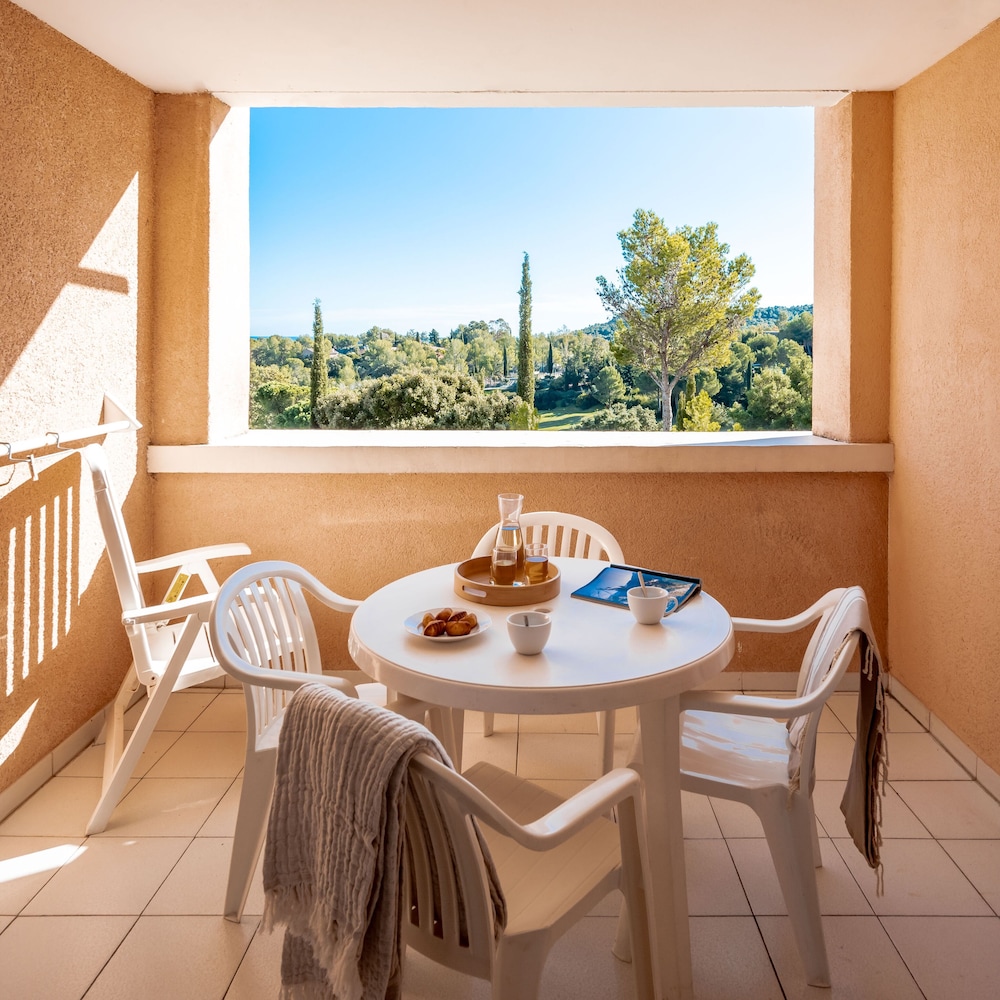 Apartment 5 People - 1 Bedroom - Terrace - Economy photo 3